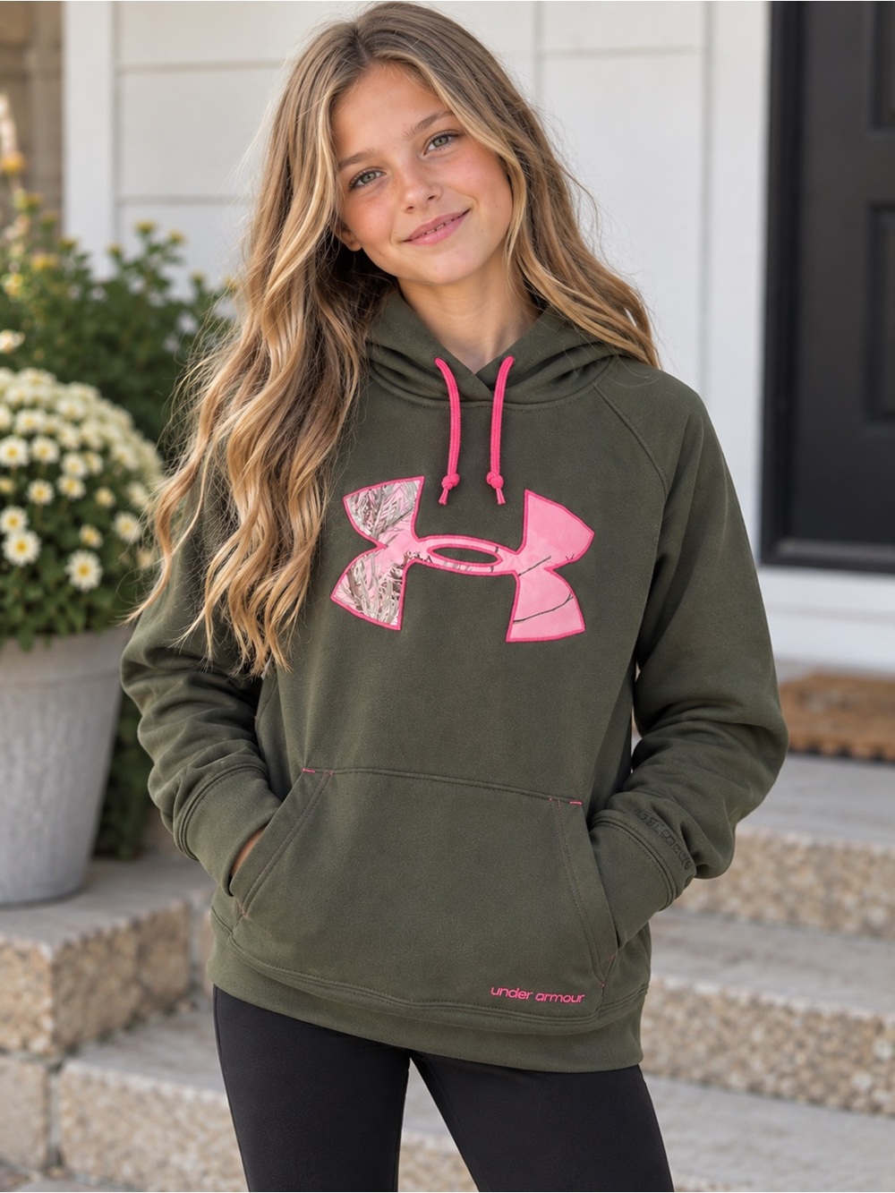 Under Armour Semi Fitted Pullover Hoodie